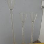 561 3048 Glas på hög fot